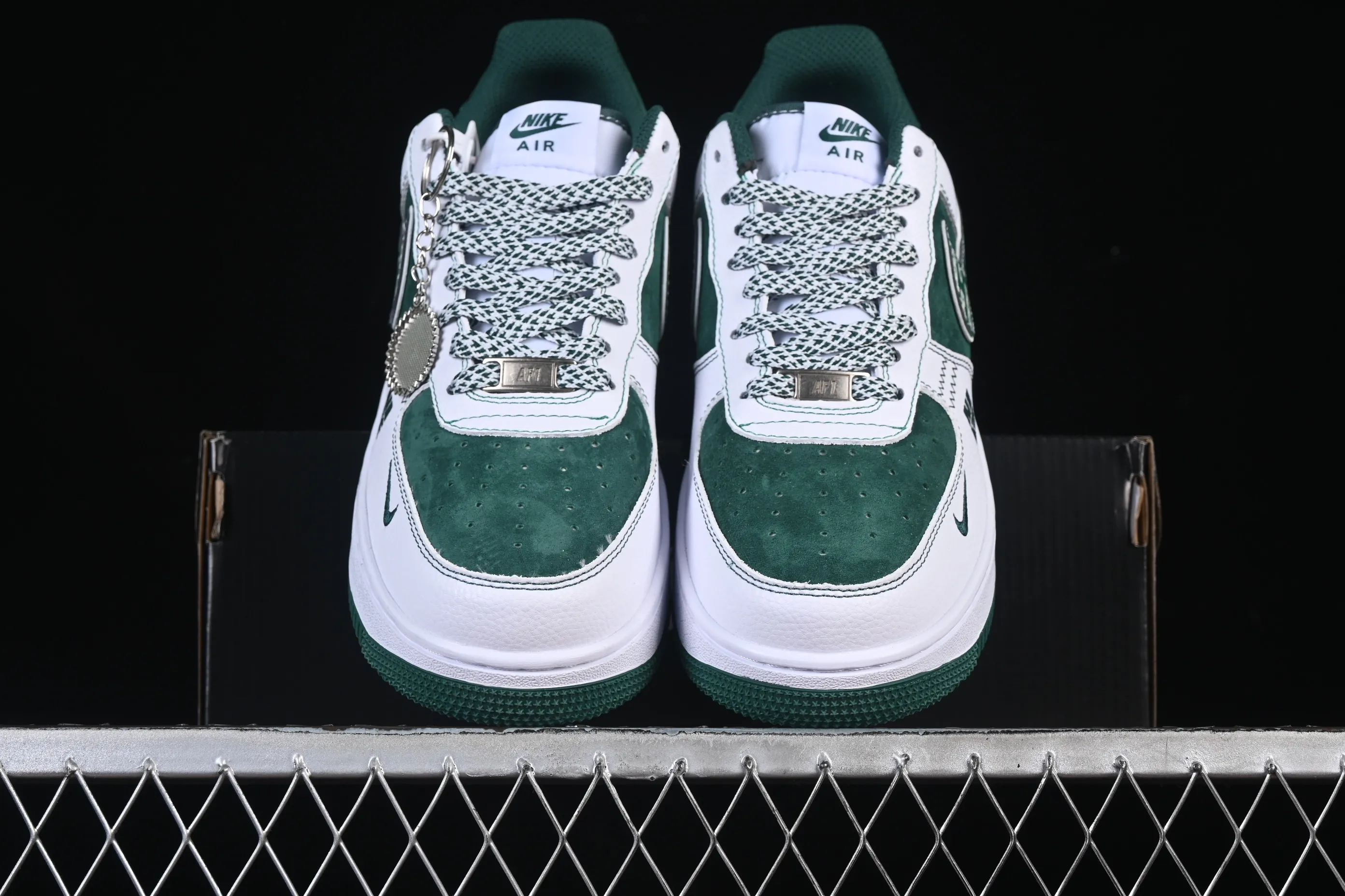 All categories Nk Air Force 1 Air Force series Nk Air Force 1 Low Air Force low top Nike Air Force 1'07 Low North Face joint Green Pig Eight suede Air Force 1 low top casual sneakers SU2305-561
